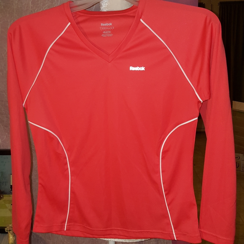 Reebok Shirt size Medium